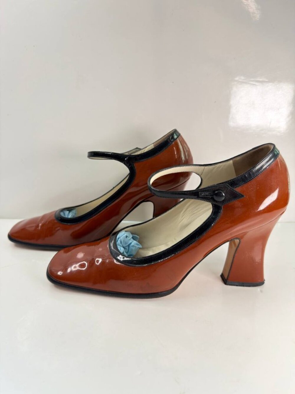 Prada Vintage Patent Leather Mary Jane Heels –  Size EU 38.5 (US 8.5) - Picture 8 of 16